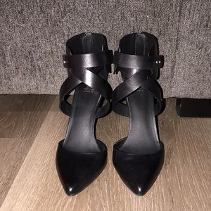 Joe’s Pete Heels